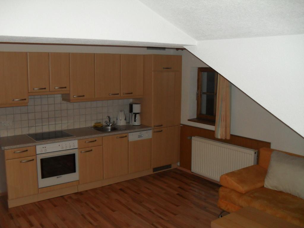 Appartement Haus Schellenschmied à Pettneu am Arlberg Chambre photo