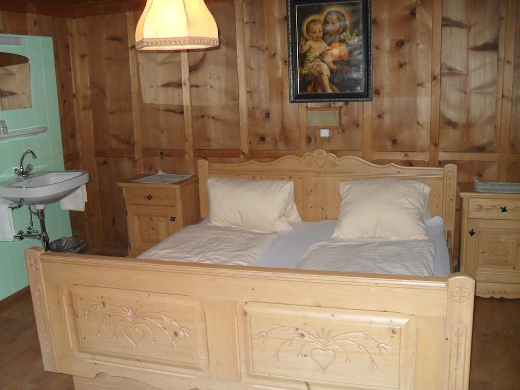 Appartement Haus Schellenschmied à Pettneu am Arlberg Chambre photo