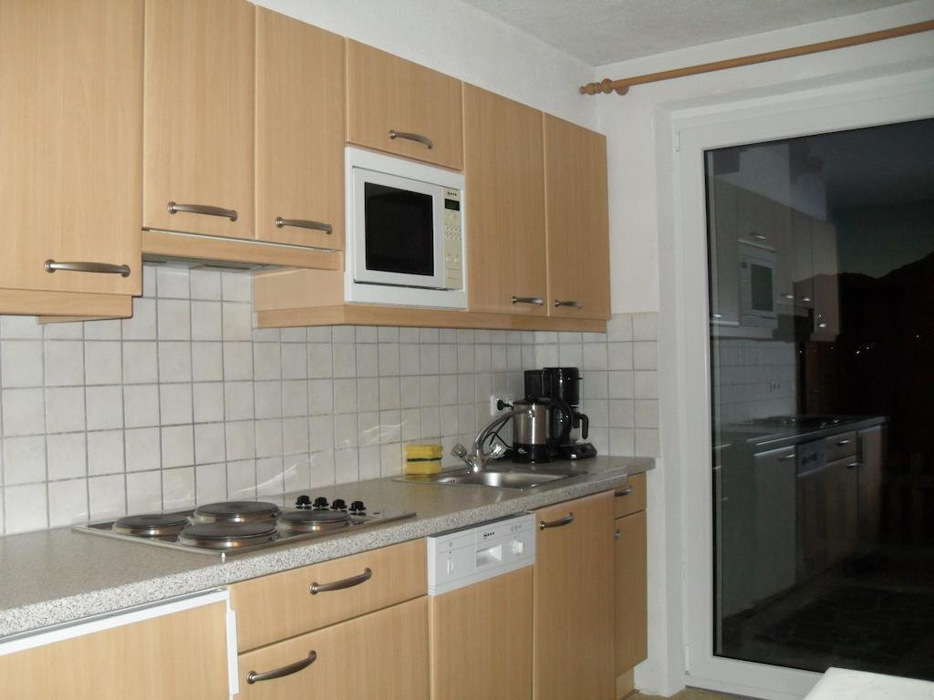 Appartement Haus Schellenschmied à Pettneu am Arlberg Chambre photo